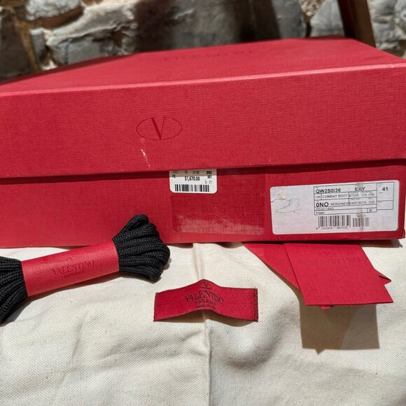 Valentino Black Suede Shearling Lined Winter Hiking Boots - Picture 13 of 13